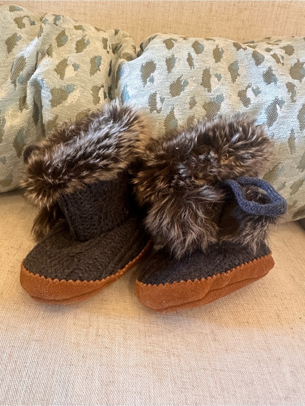 Restoration Hardware Brown Faux-Fur Trim Knit Kids Booties